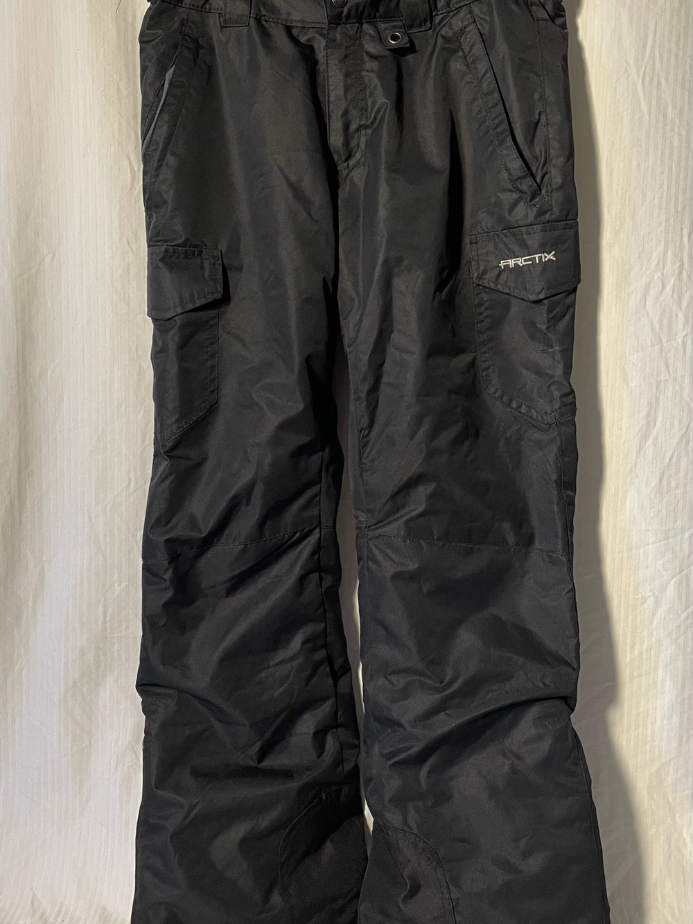 Arctix Woman’s Black Cargo Snow Pants with Side Flap Pockets